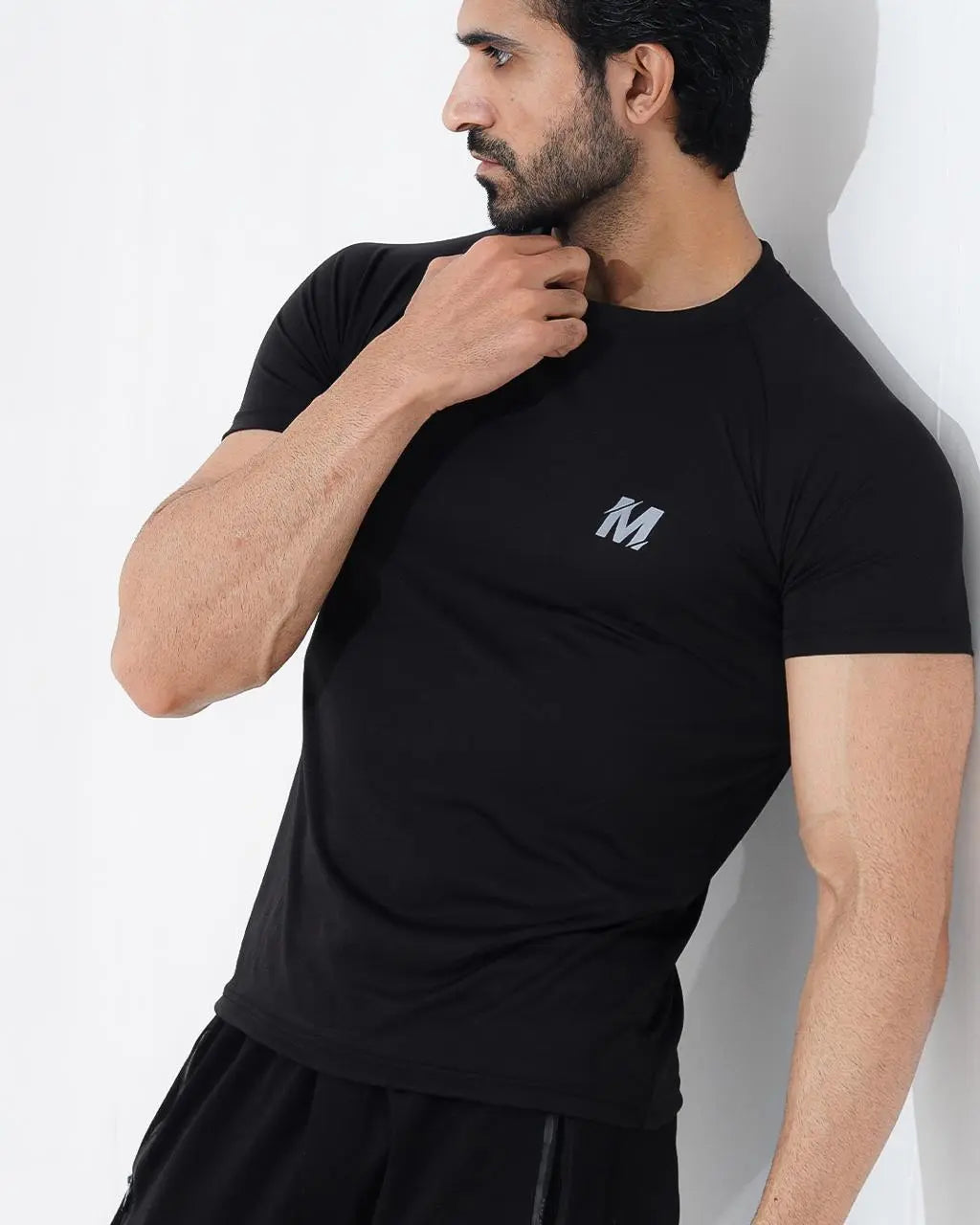 Black Dri-fit T-shirt Meerina By Hinshah