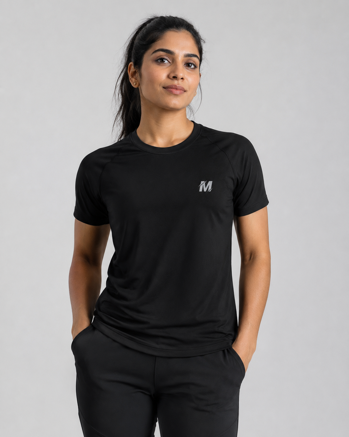 Black T-shirt Meerina By Hinshah